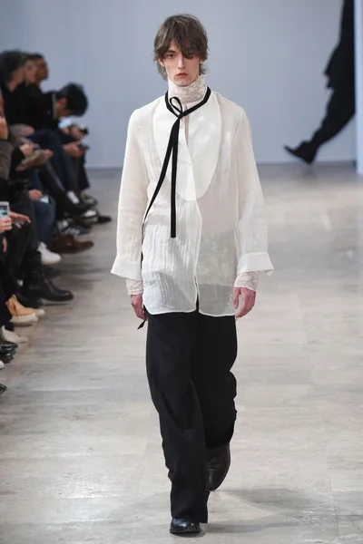 Look 2